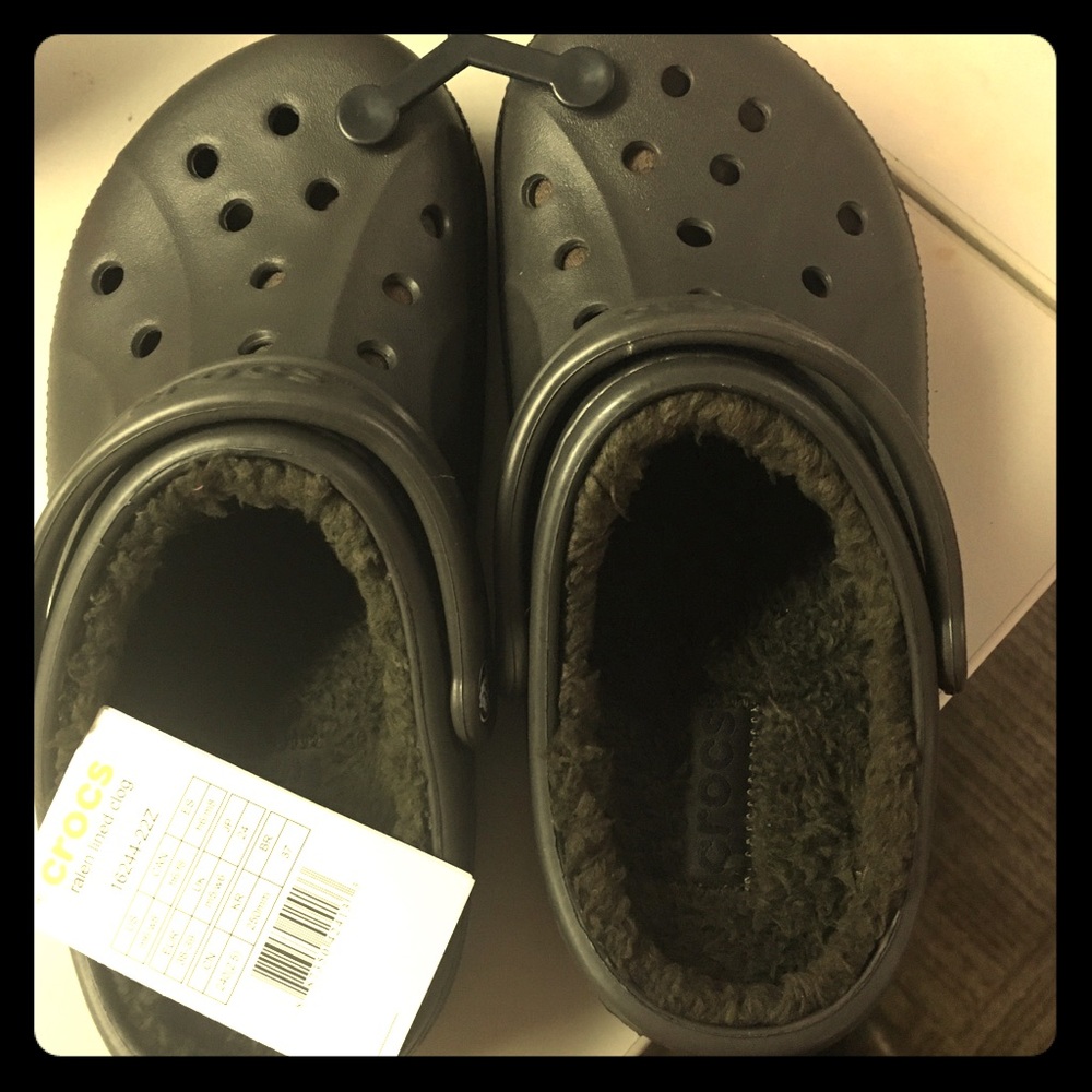 Crocs Size M6/W8 brand new w tags